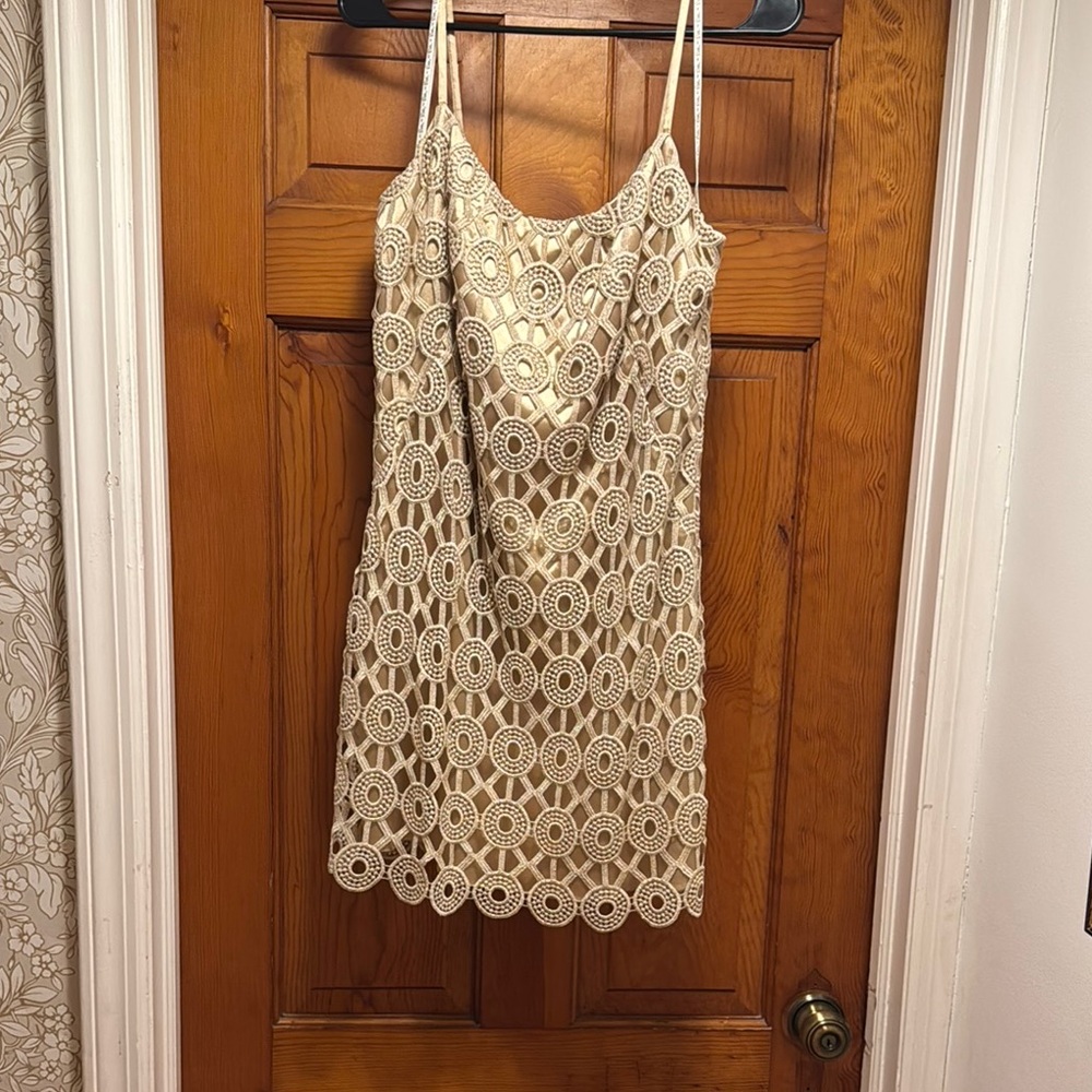 Gorgeous gold Lilly Pulitzer Beth Lace cocktail Dress